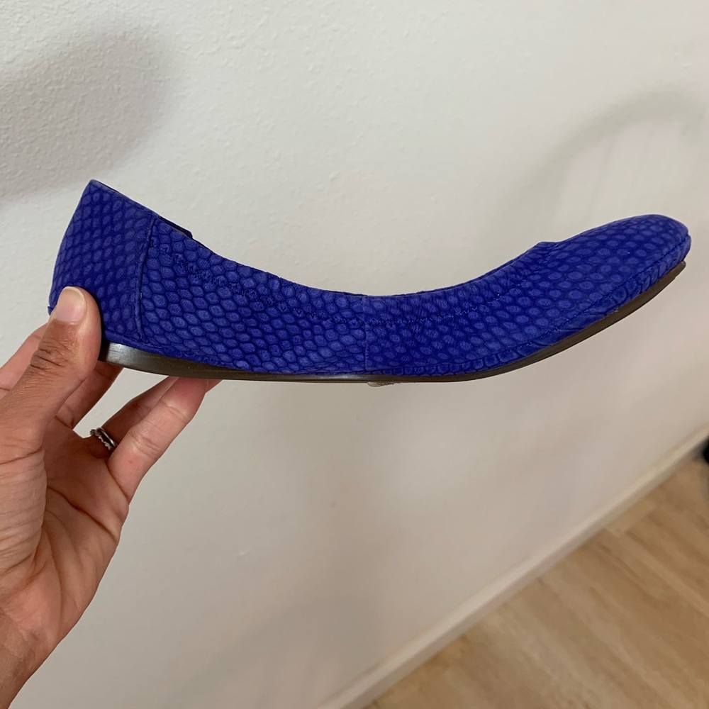 New Vince Camuto Blue Ballet Flats. Size 5 - Picture 8 of 8